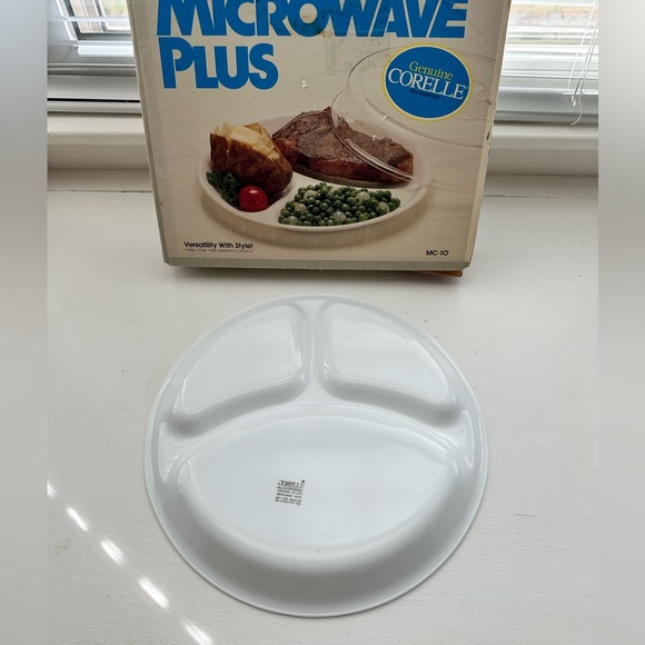 CORELLE by Corning Microwave Plus 10” Divided Plate/Plastic Cover. Vintage 1980s - Picture 4 of 6